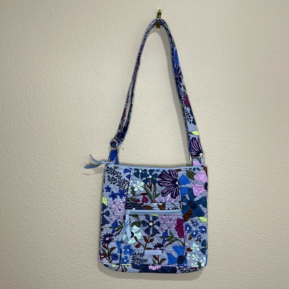 VERA BRADLEY Bengal Lily Quilted Convertible Shoulder/Crossbody Bag, EUC